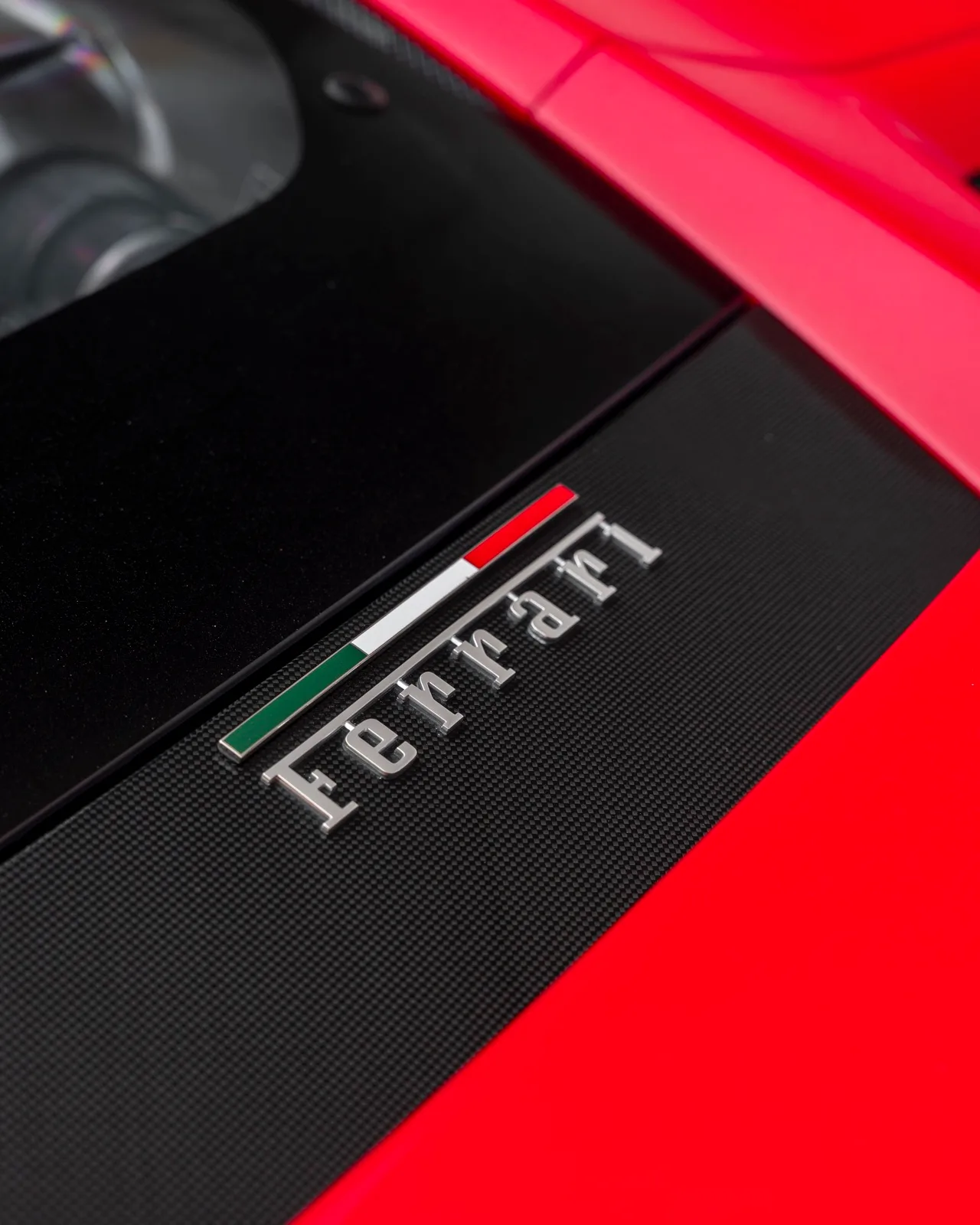 2022 Ferrari F8 Tributo for sale in Dubai — photo 22 of 24