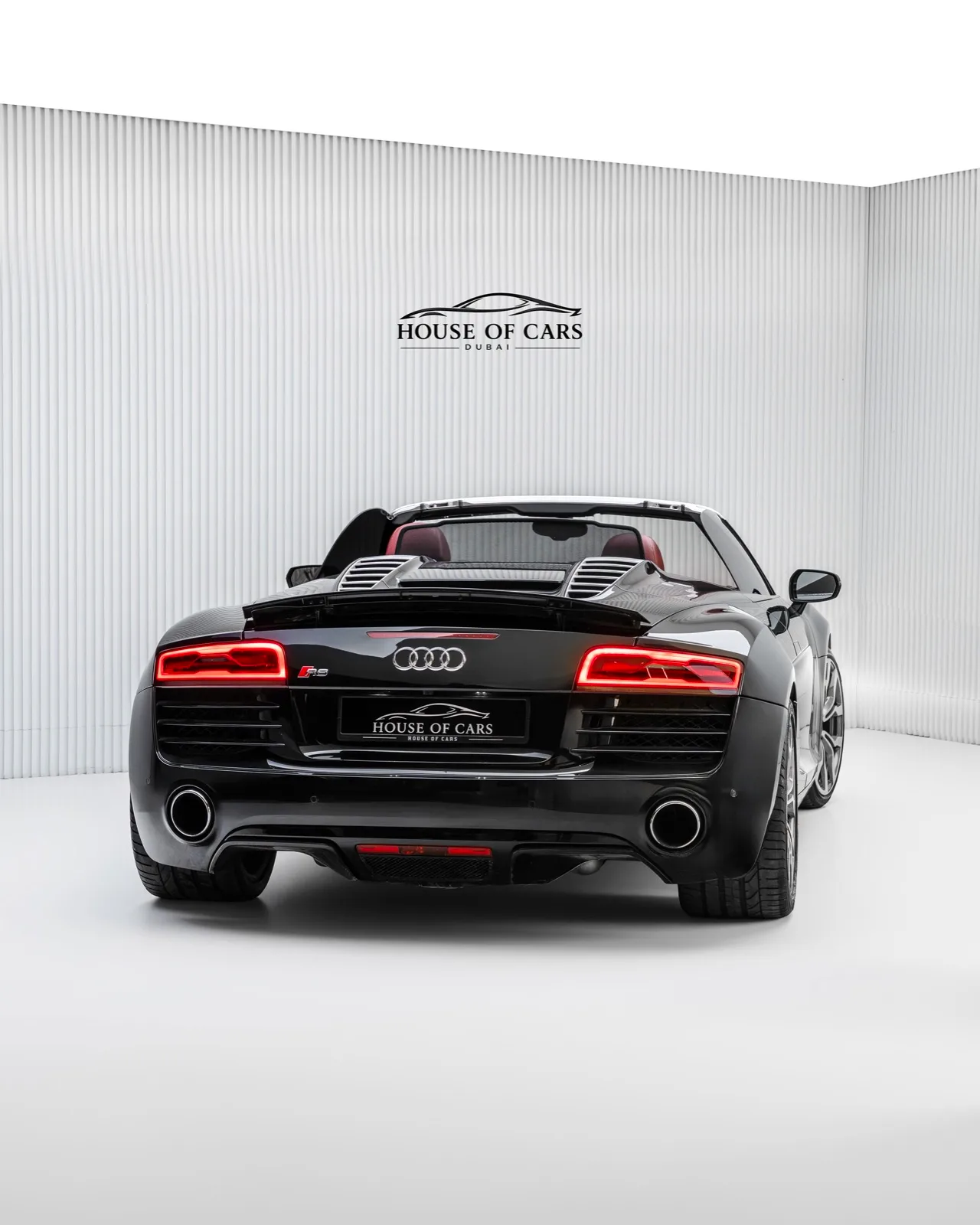 2015 Audi R8 Spyder V8 FSI Quattro for sale in Dubai — photo 2 of 20