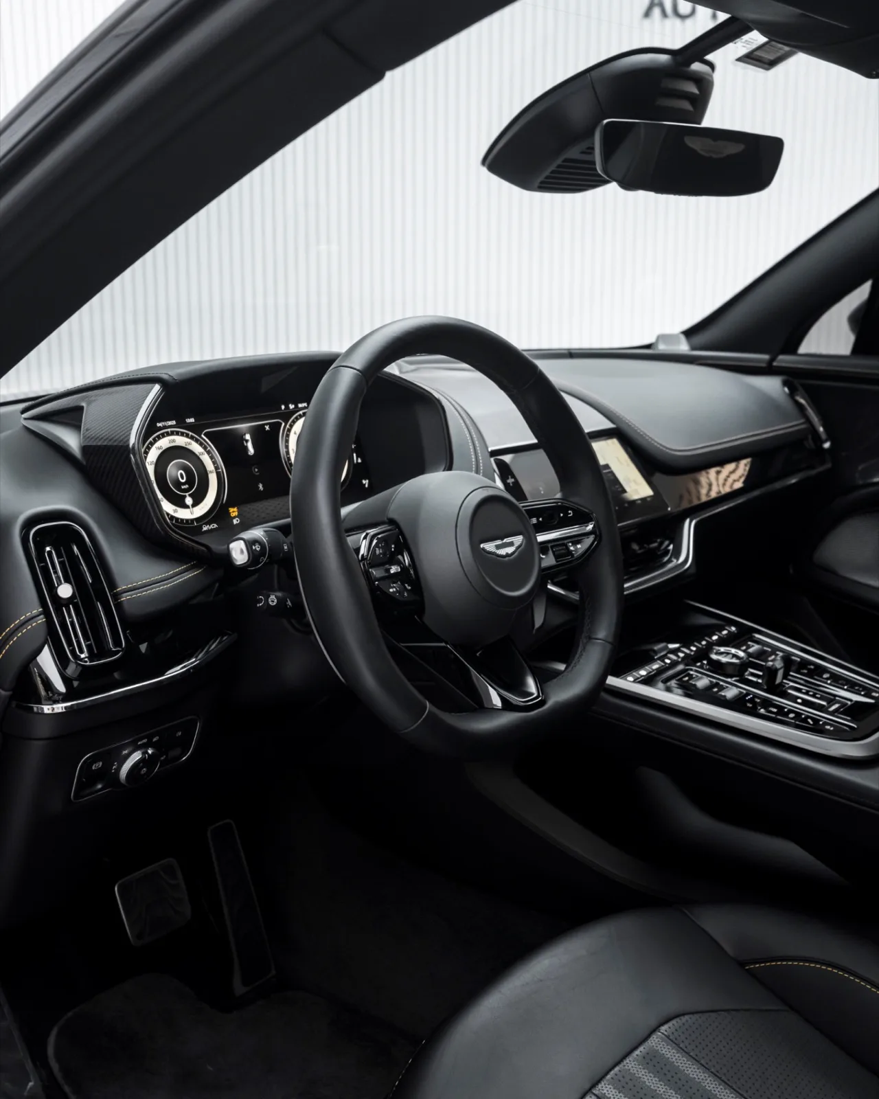 2025 Aston Martin DBX707 for sale in Dubai — photo 6 of 18