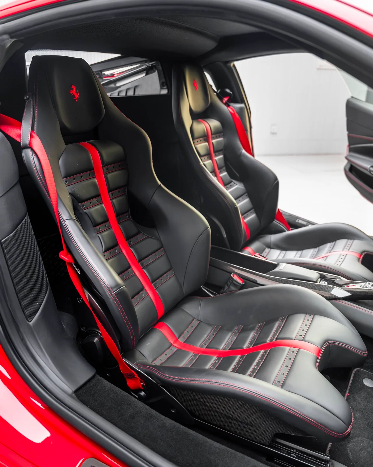 2022 Ferrari F8 Tributo for sale in Dubai — photo 14 of 24