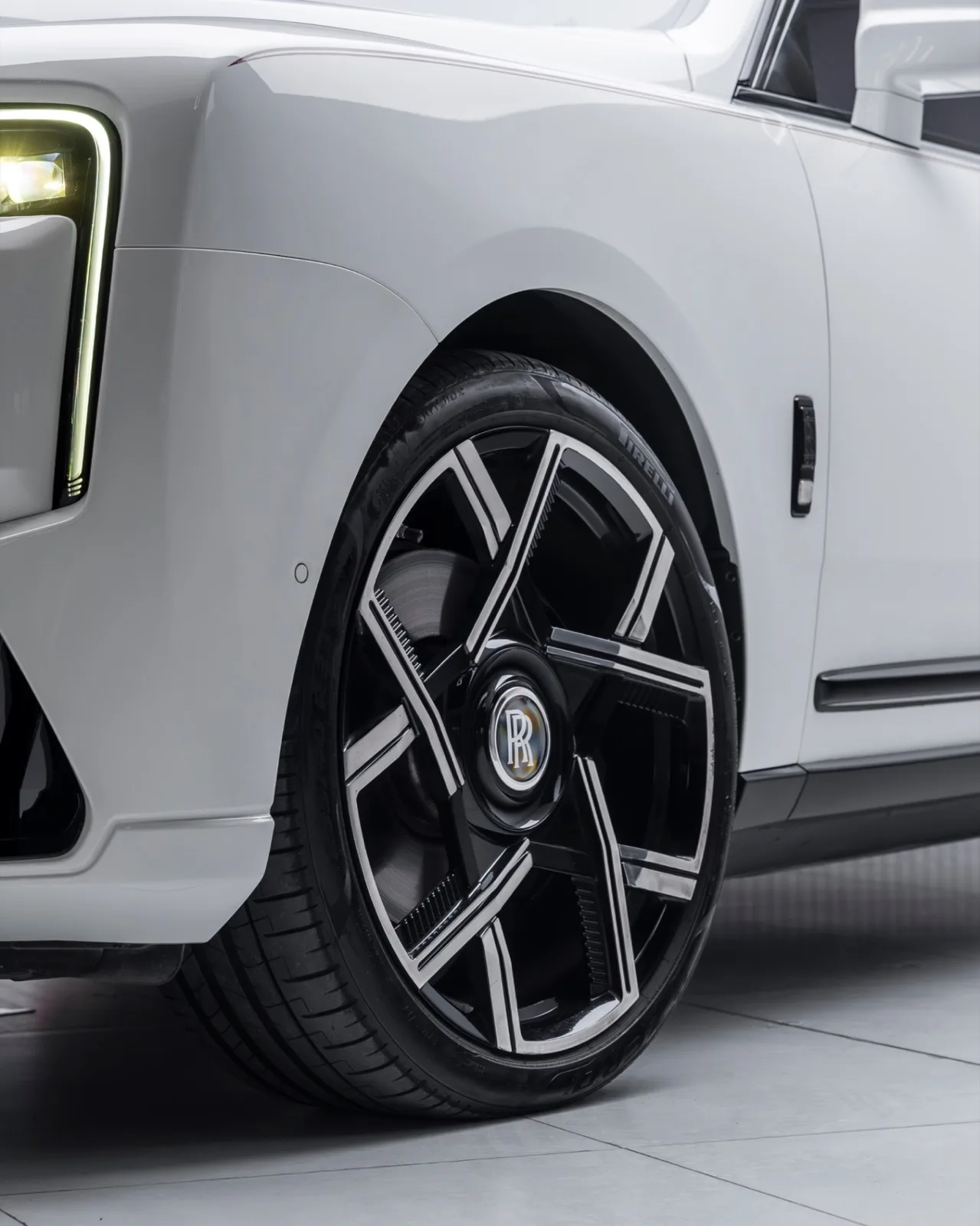 2019 Rolls-Royce Cullinan (2025 Facelift) for sale in Dubai — photo 4 of 20