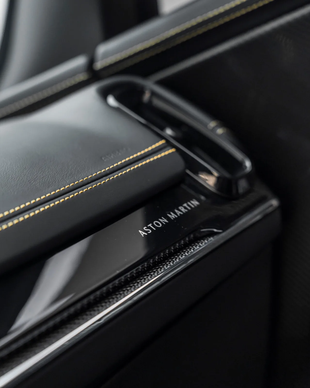 2025 Aston Martin DBX707 for sale in Dubai — photo 10 of 18