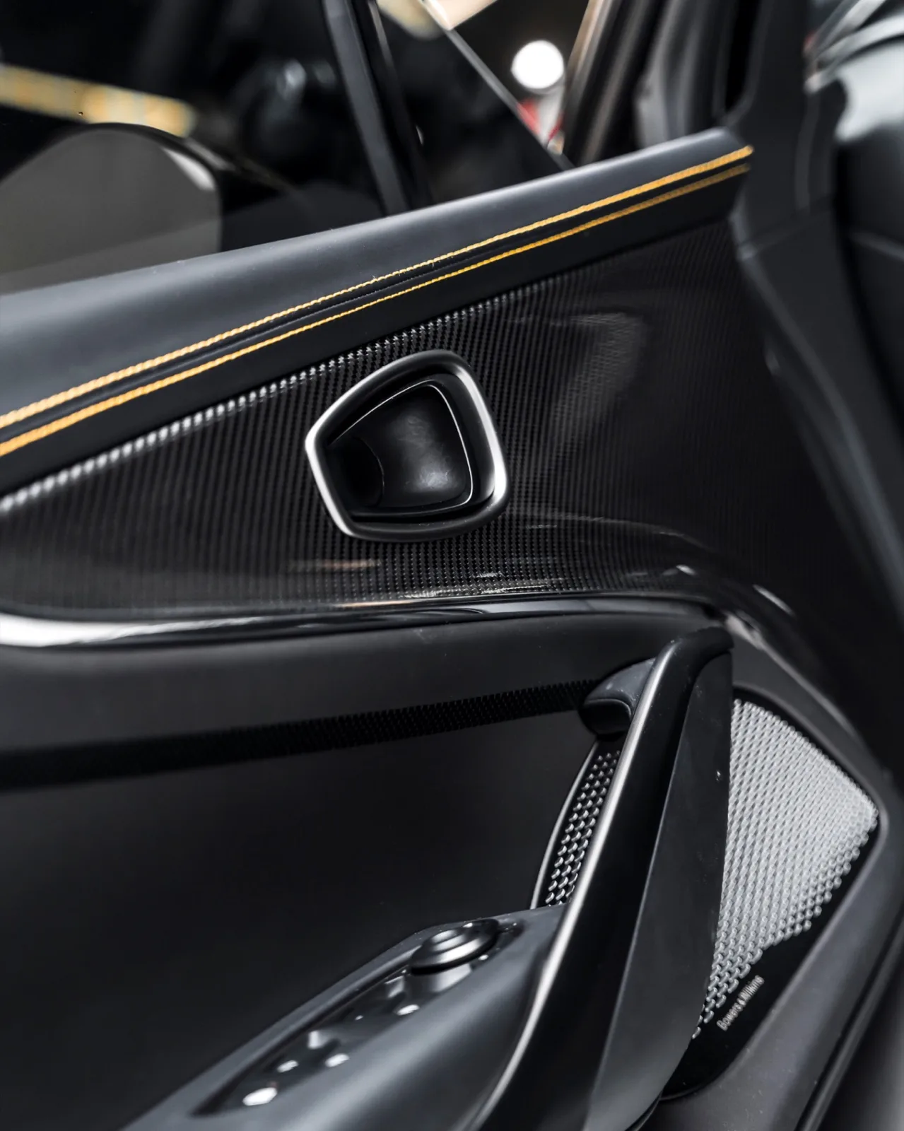 2025 Aston Martin DBX707 for sale in Dubai — photo 15 of 18