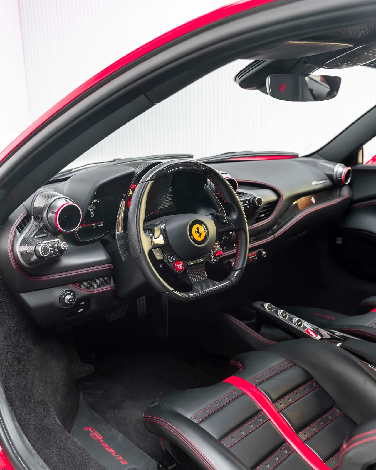 2022 Ferrari F8 Tributo for sale in Dubai — photo 5 of 24