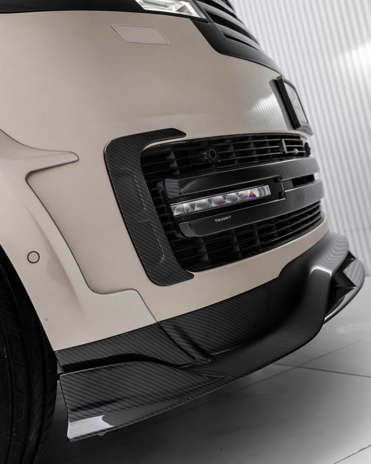 2023 Land Rover Range Rover Mansory First Edition LWB for sale in Dubai — photo 7 of 26