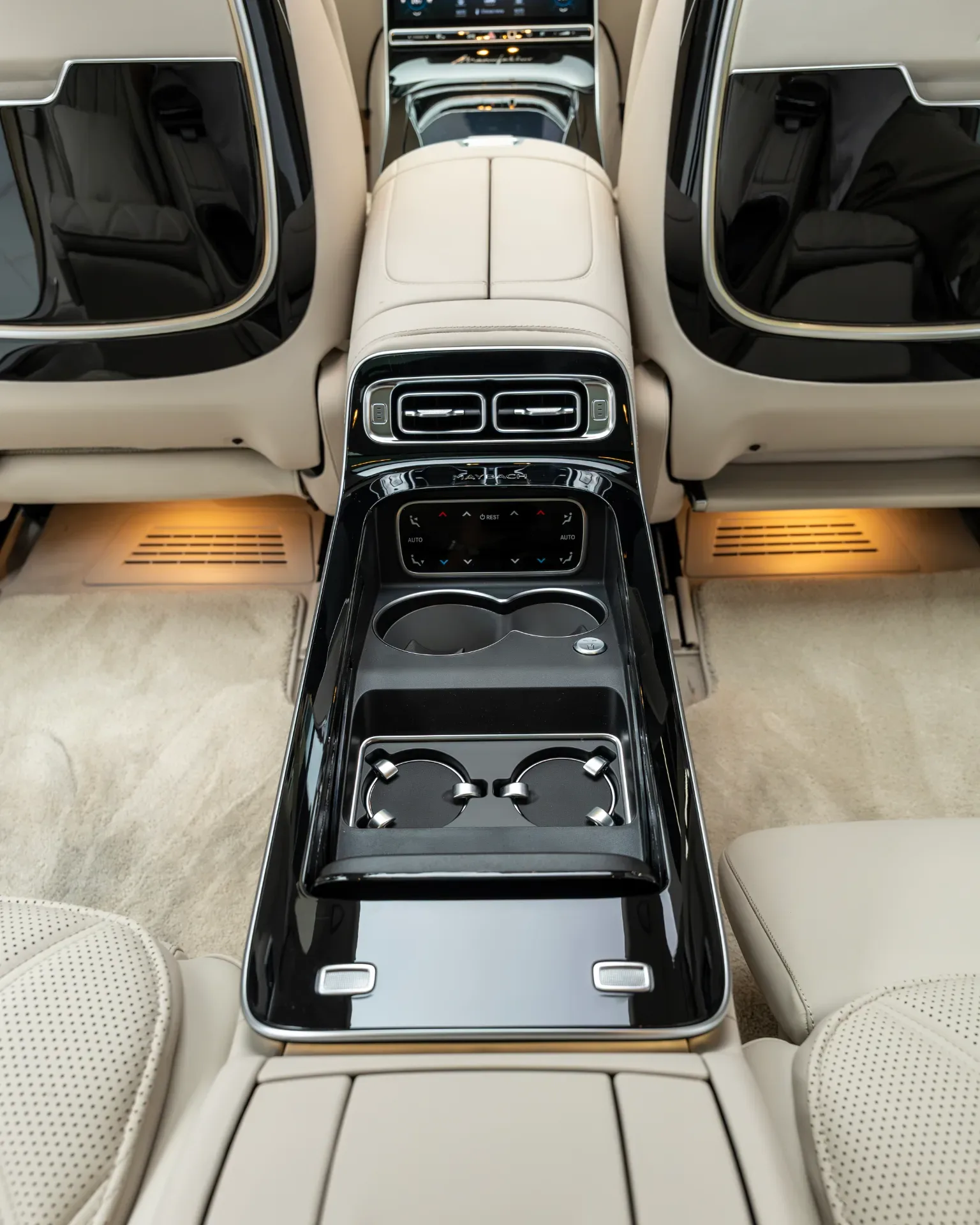 2024 Mercedes-Maybach S680 First Class for sale in Dubai — photo 15 of 23