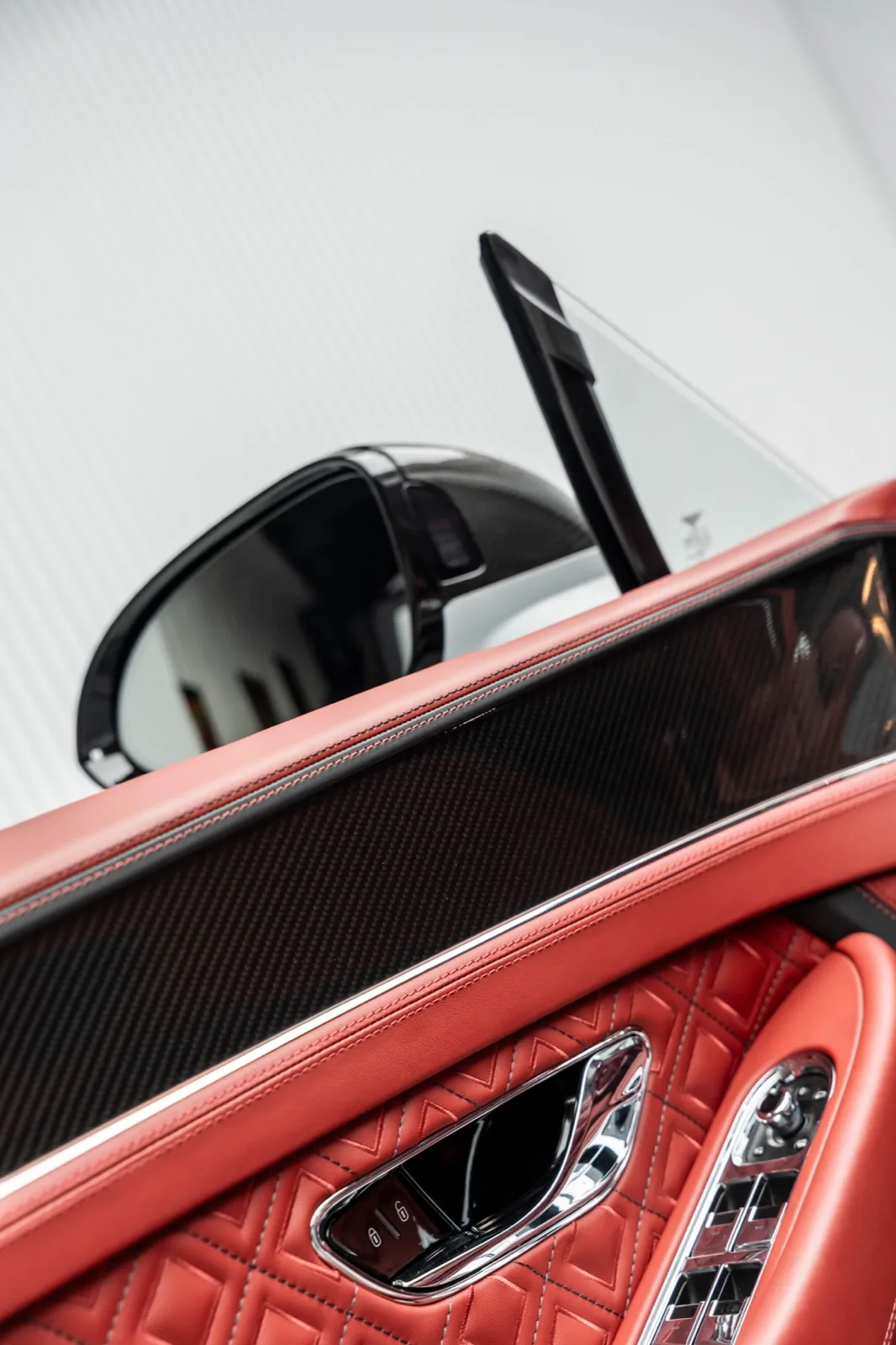 2023 Bentley Continental W12 GTC Speed for sale in Dubai — photo 12 of 18