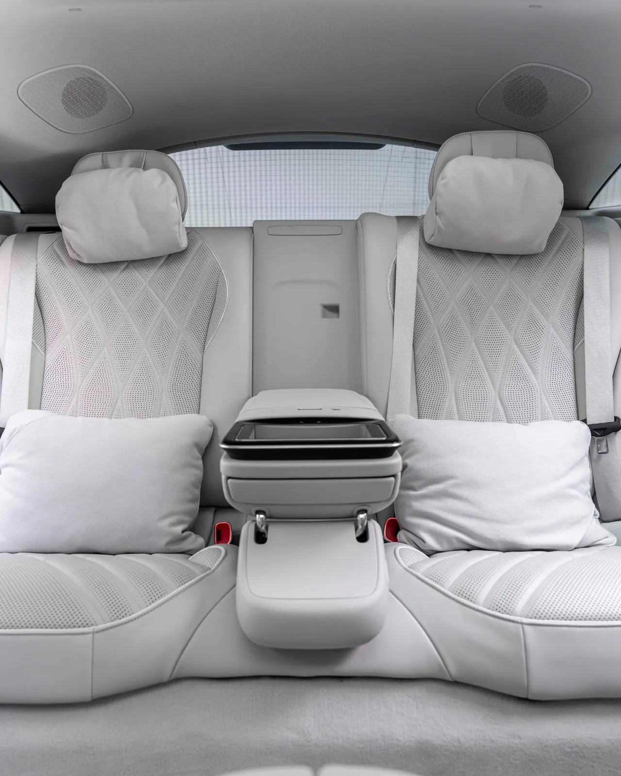 2022 Mercedes-Benz EQS 580 4MATIC Edition One for sale in Dubai — photo 12 of 19