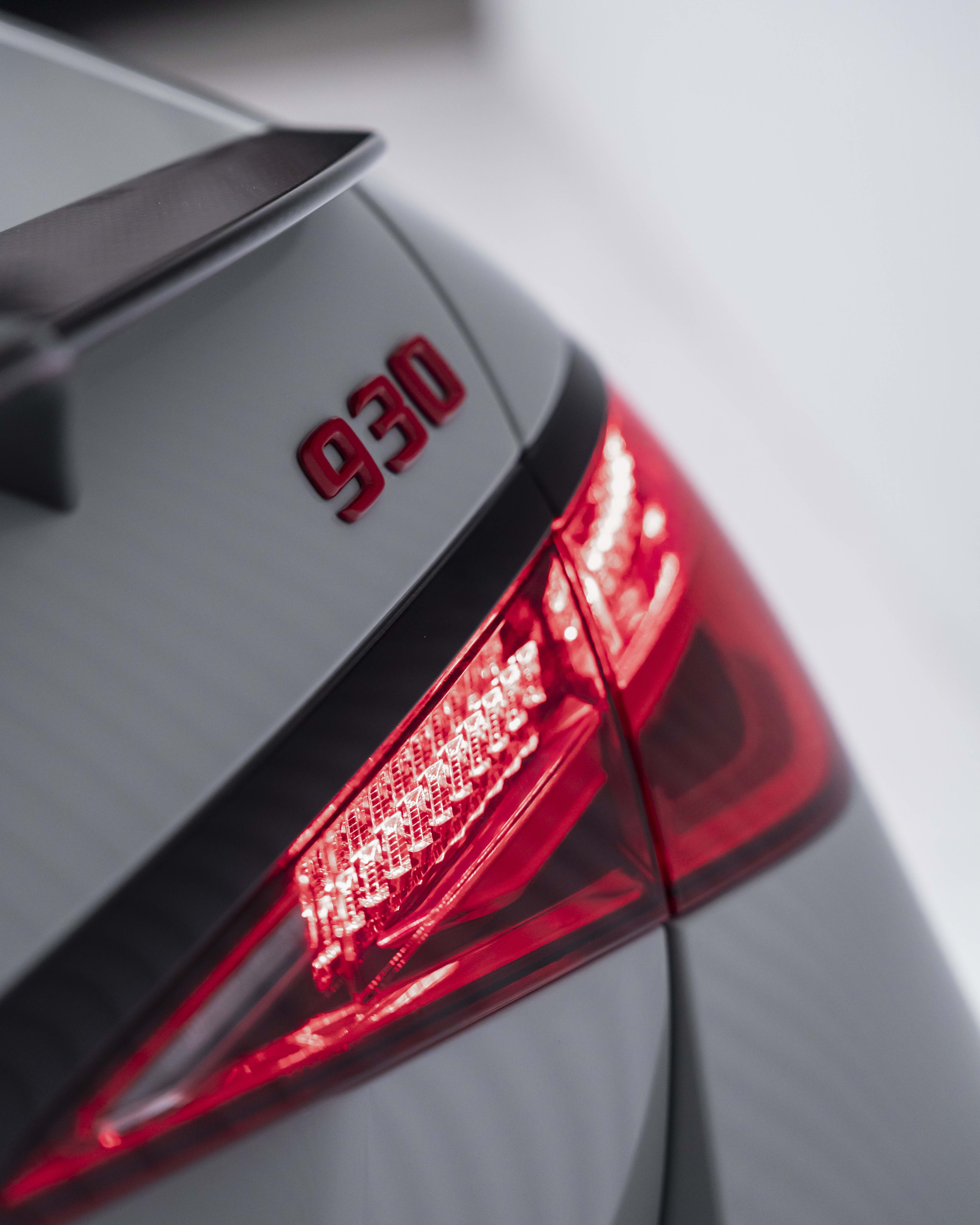 2025 Mercedes-Benz S-Class BRABUS 930 view 3