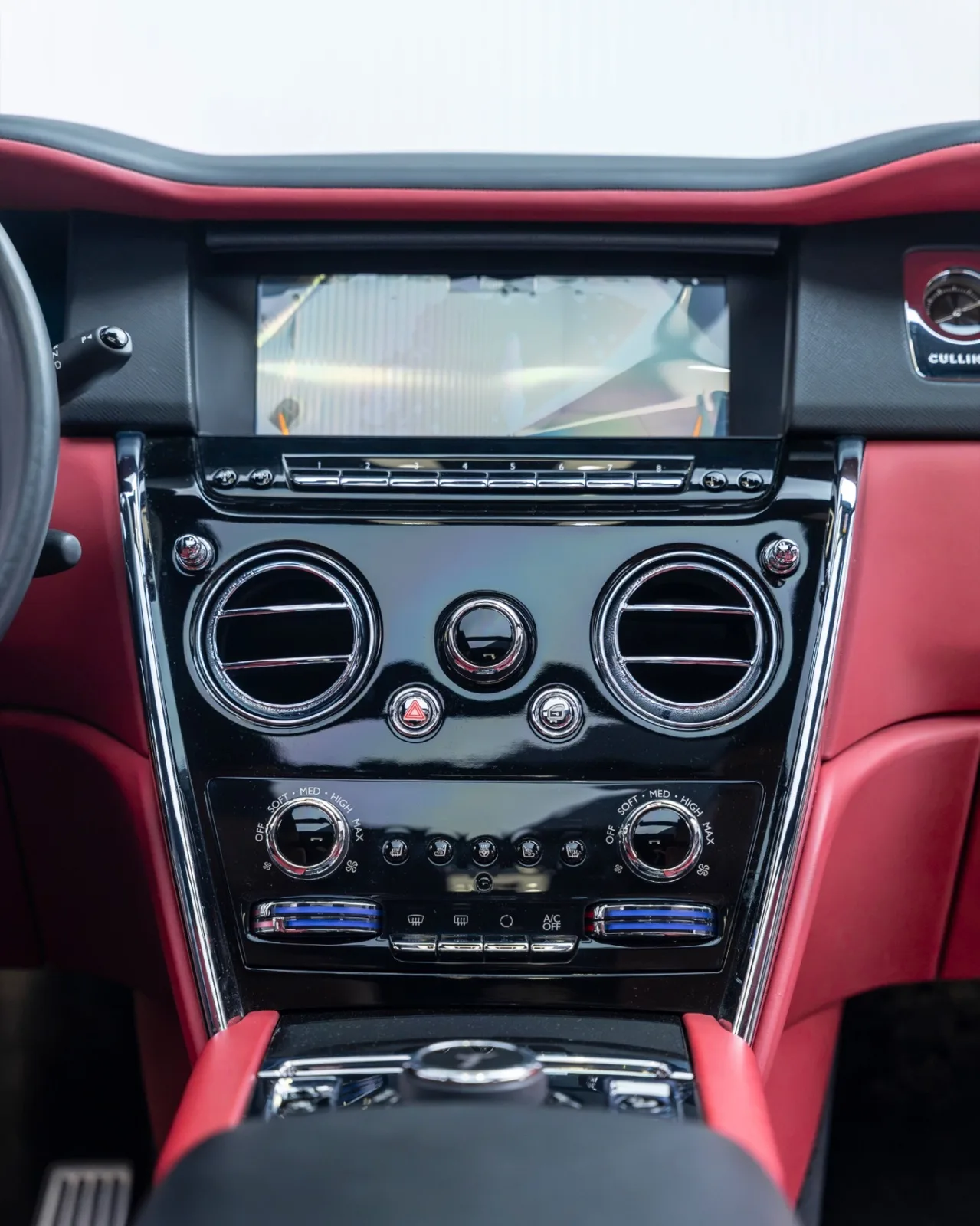 2019 Rolls-Royce Cullinan (2025 Facelift) for sale in Dubai — photo 16 of 20