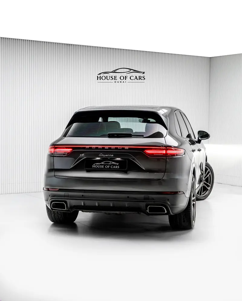 2019 Porsche Cayenne Standard for sale in Dubai — photo 2 of 16