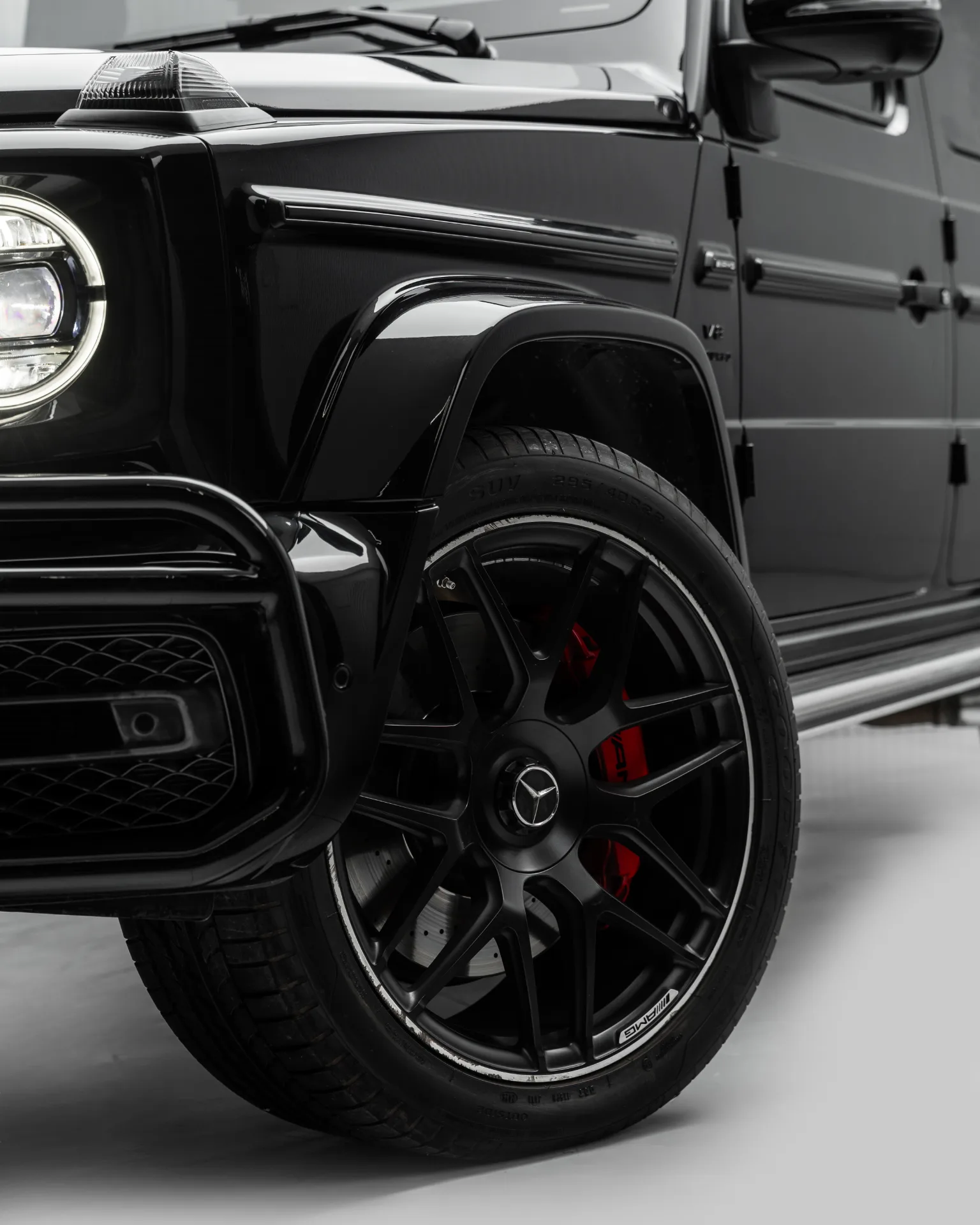 2022 Mercedes-Benz G63 AMG view 13
