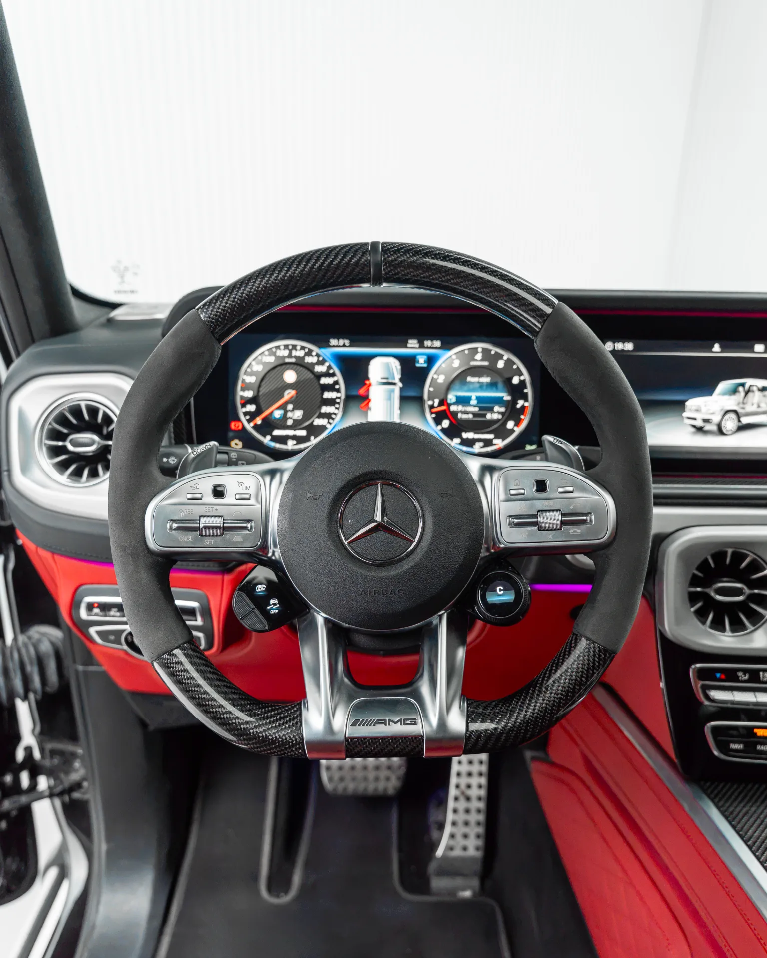 2022 Mercedes-Benz G63 AMG view 5