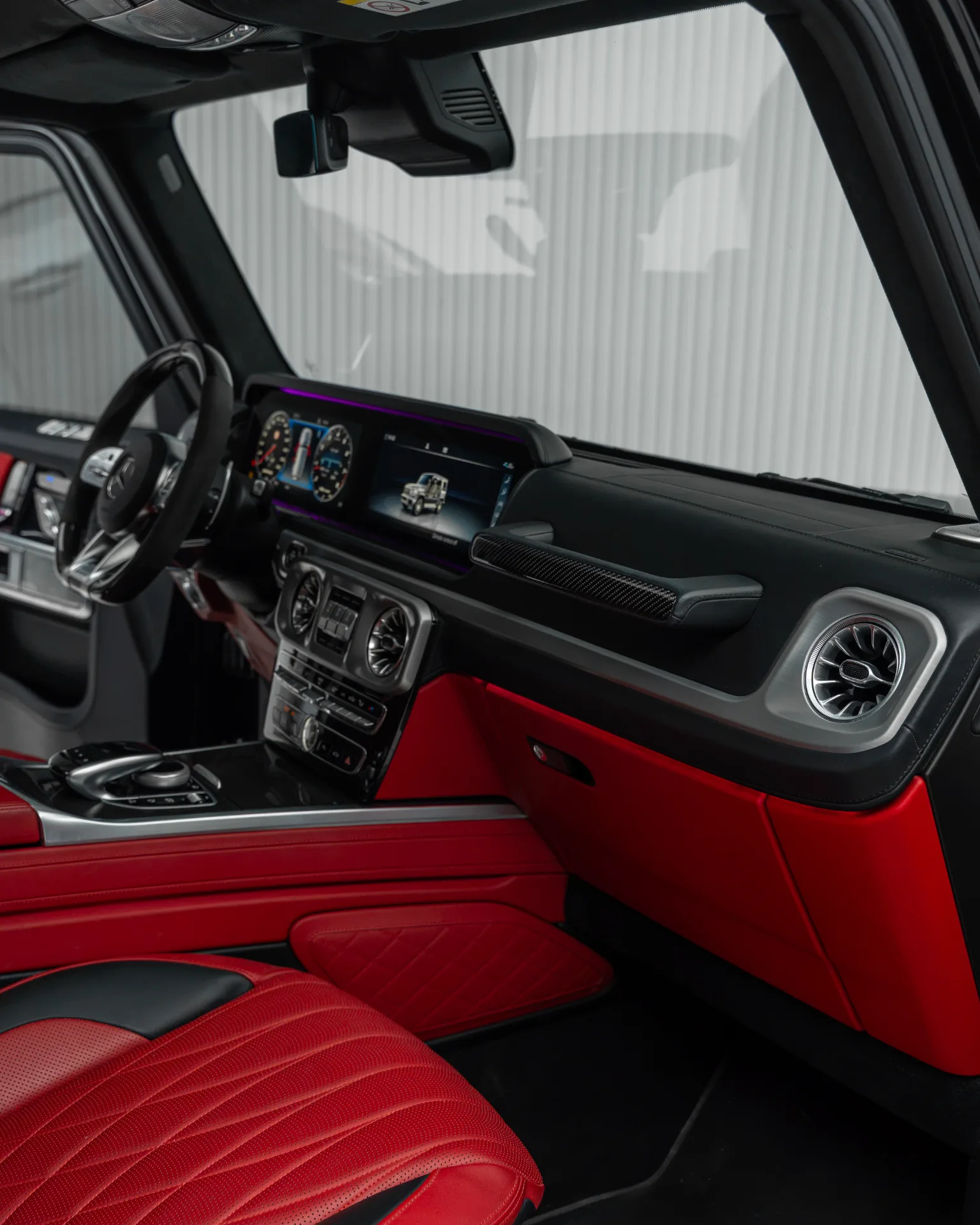 2022 Mercedes-Benz G63 AMG view 9