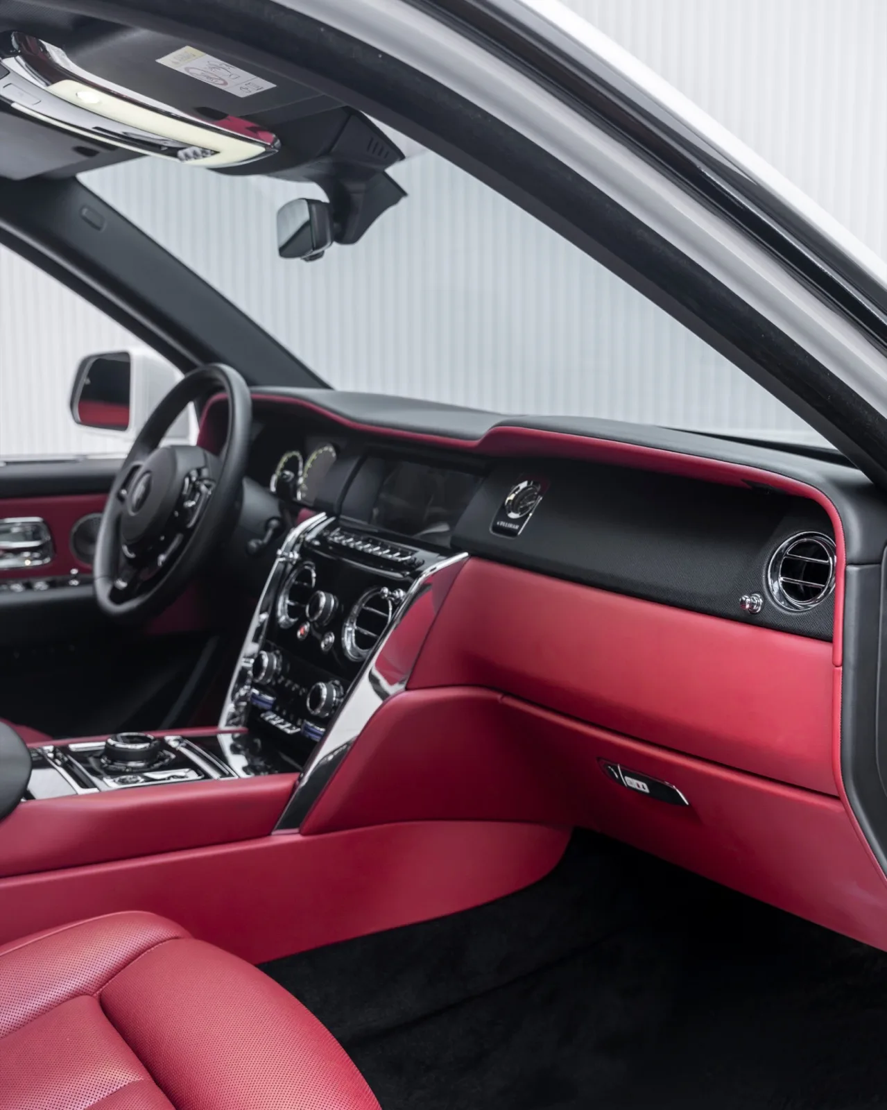2019 Rolls-Royce Cullinan (2025 Facelift) for sale in Dubai — photo 9 of 20