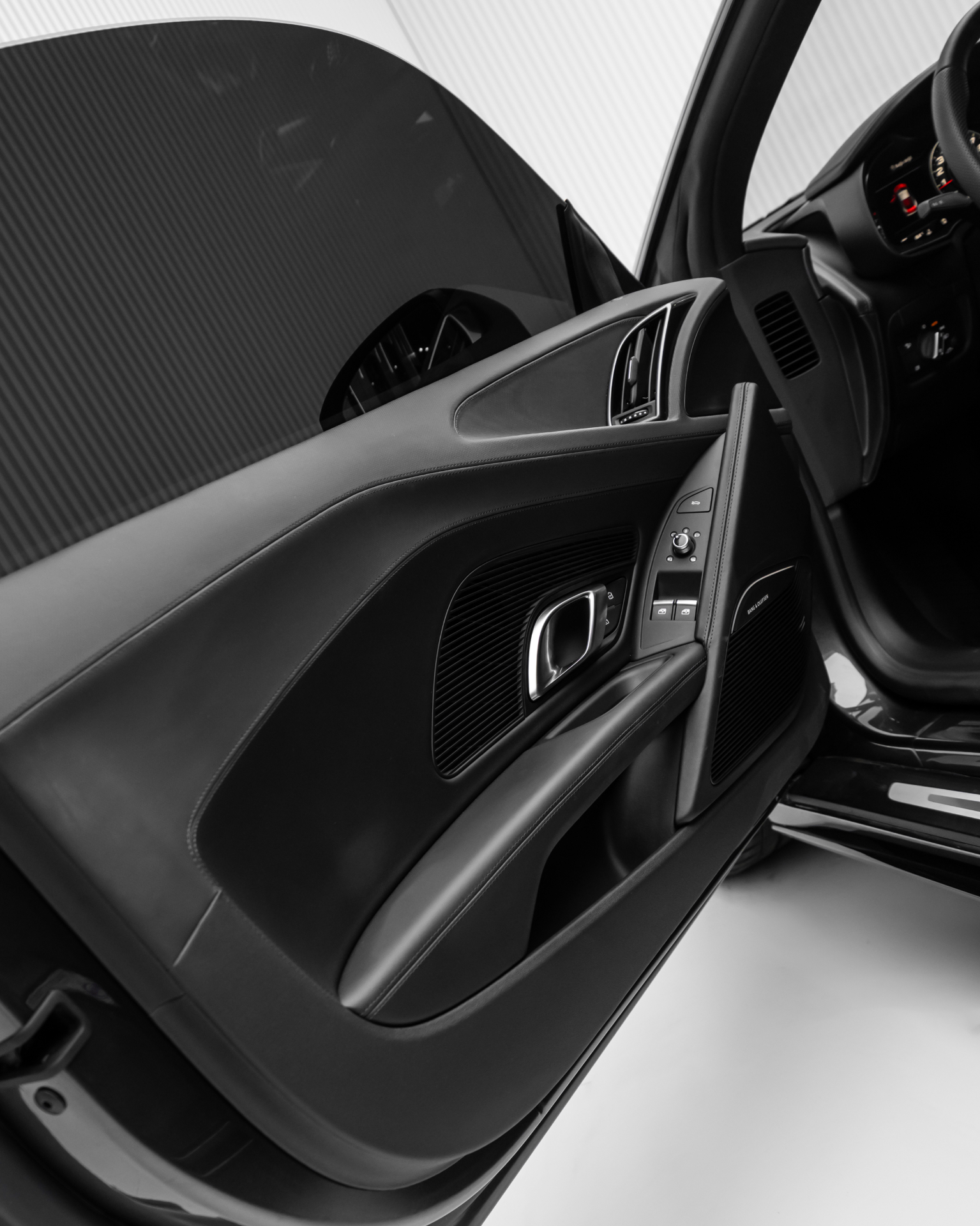 2023 Audi R8 Coupe V10 Performance RWD view 4