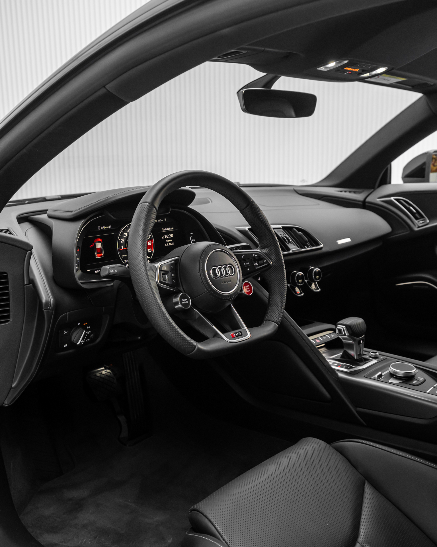 2023 Audi R8 Coupe V10 Performance RWD view 7