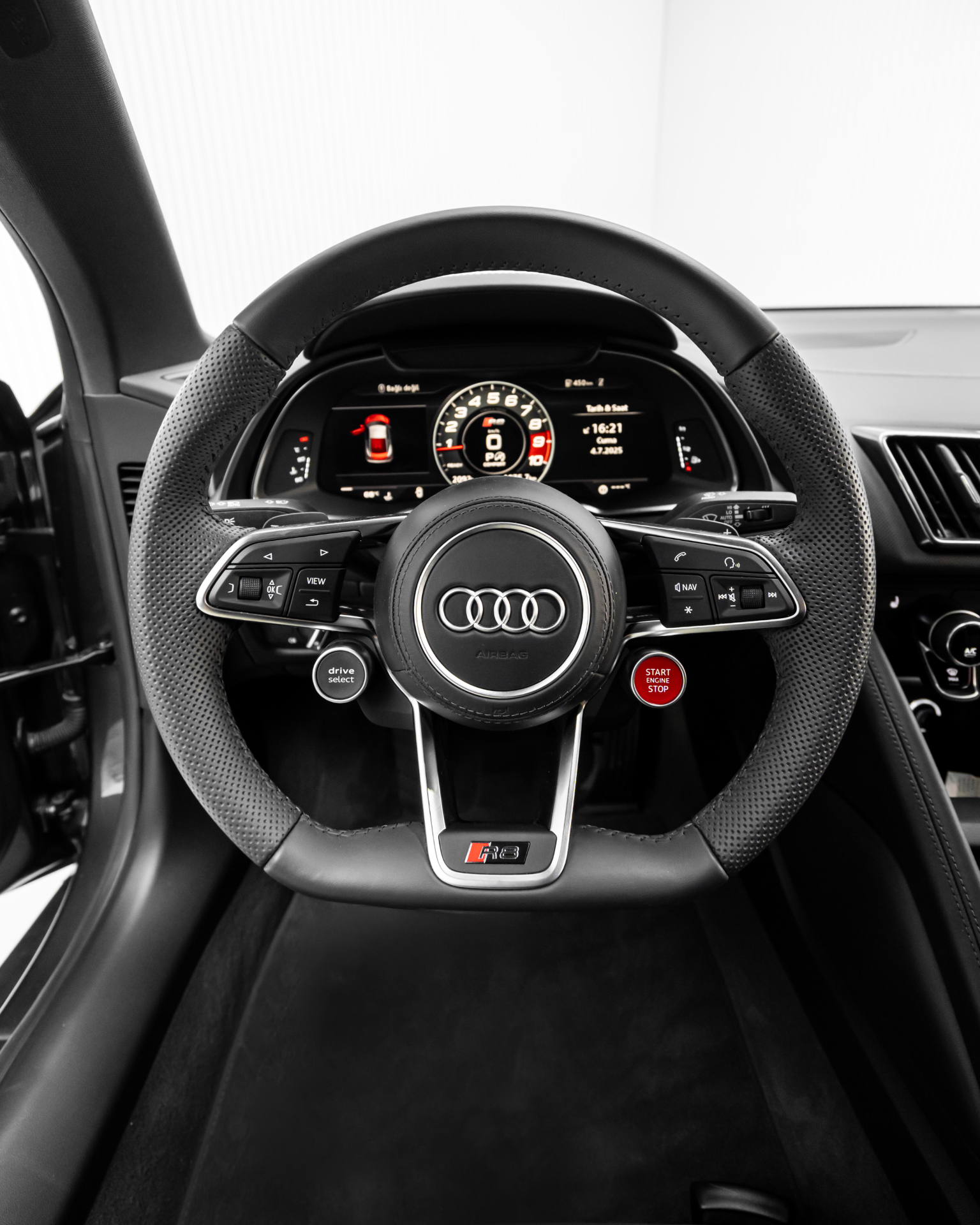 2023 Audi R8 Coupe V10 Performance RWD view 8