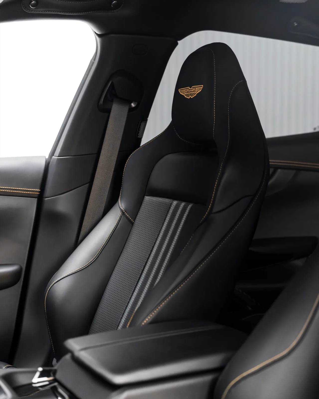 2025 Aston Martin DBX707 for sale in Dubai — photo 5 of 18