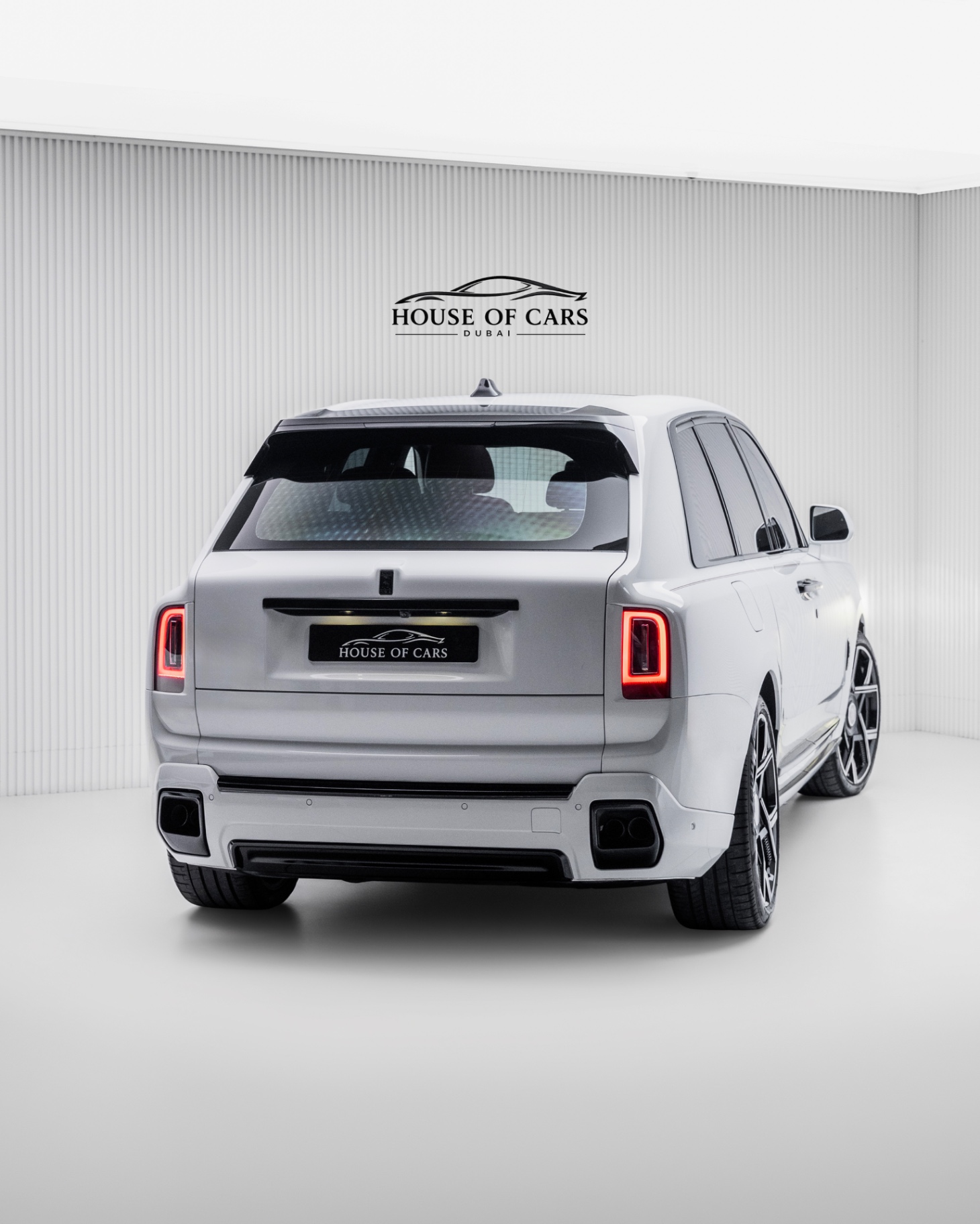 2019 Rolls-Royce Cullinan (2025 Facelift) view 2
