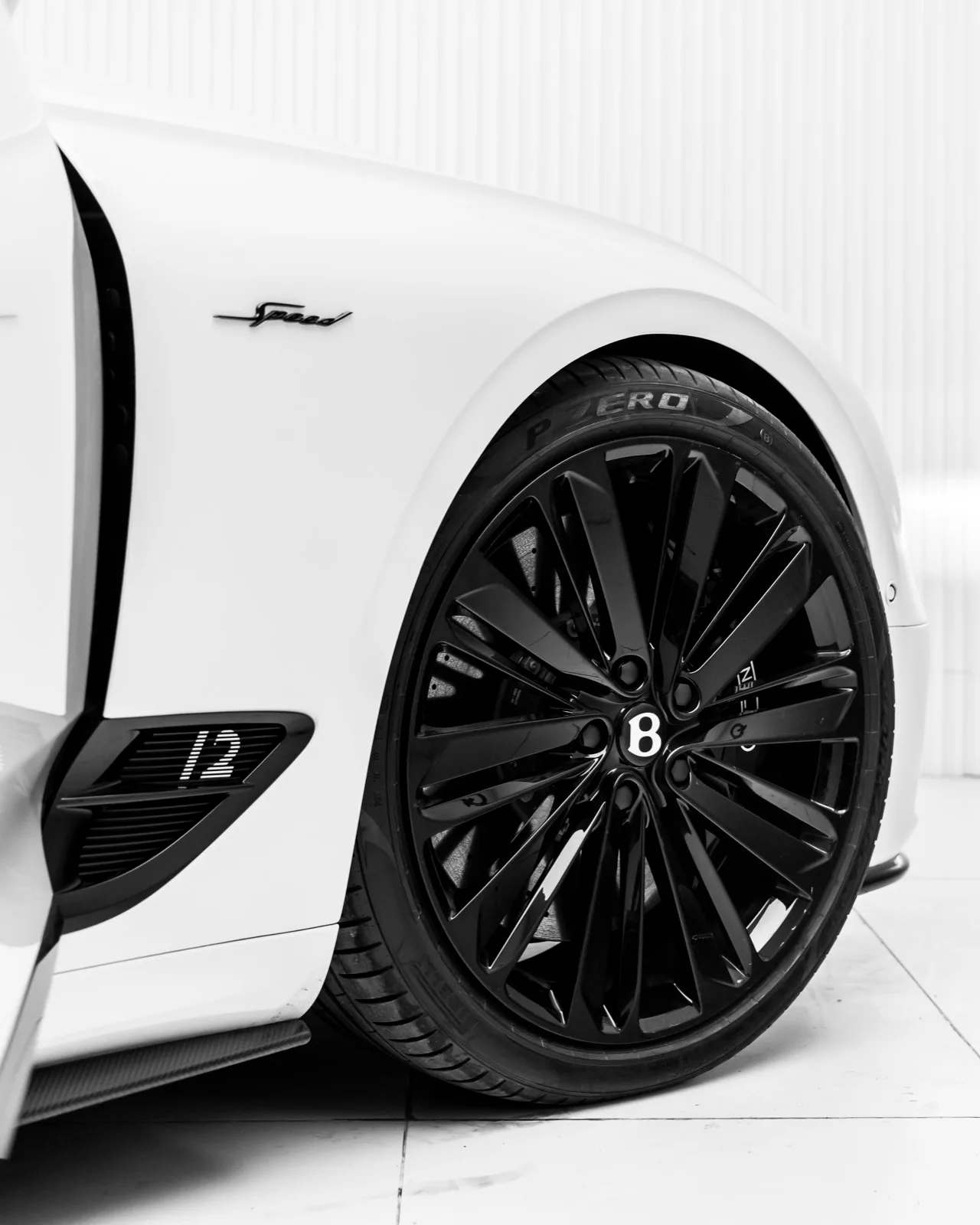 2023 Bentley Continental W12 GTC Speed for sale in Dubai — photo 15 of 18