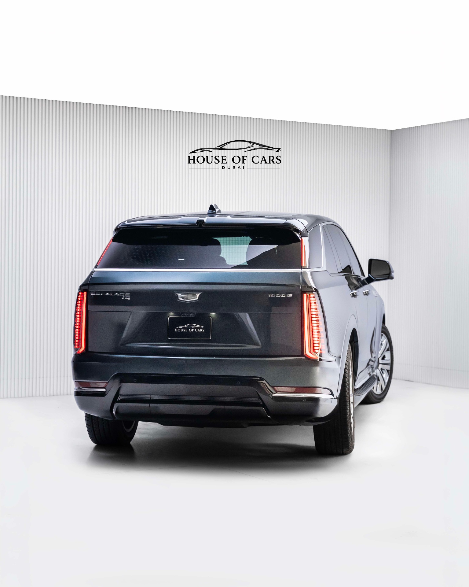2026 Cadillac Escalade IQ 1000E Premium Luxury AWD view 2