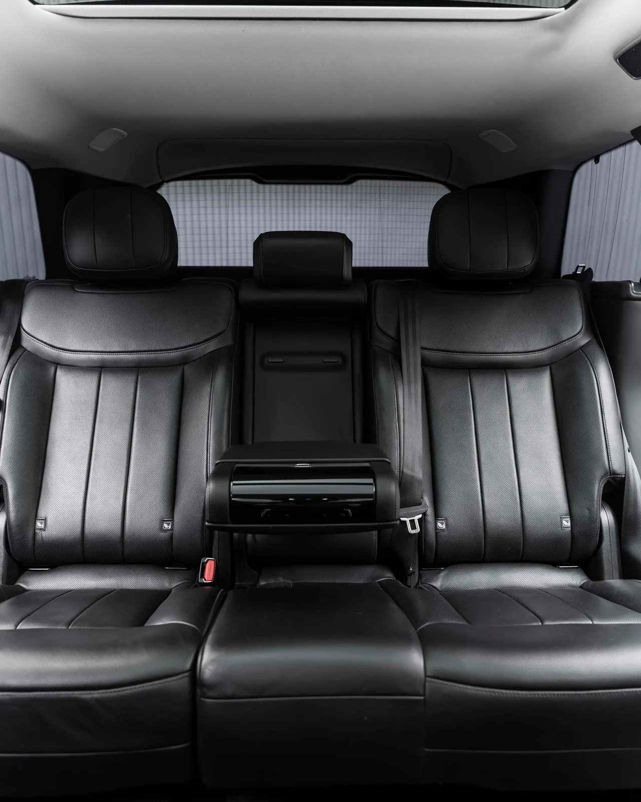 2023 Land Rover Range Rover SE P530 for sale in Dubai — photo 8 of 14