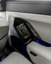 2024 BMW 740i M Sport for sale in Dubai — photo 16 of 17