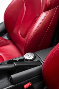 2015 Audi R8 Spyder V8 FSI Quattro for sale in Dubai — photo 14 of 20