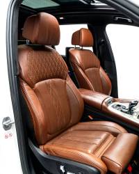 2019 BMW X7 xDrive50i M Sport for sale in Dubai — photo 10 of 13