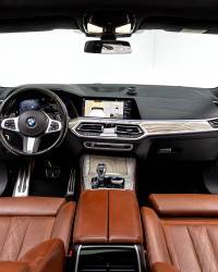 2019 BMW X7 xDrive50i M Sport for sale in Dubai — photo 7 of 13