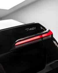 2024 BMW 740i M Sport for sale in Dubai — photo 5 of 17