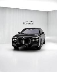 2024 BMW 740i M Sport for sale in Dubai — photo 1 of 17